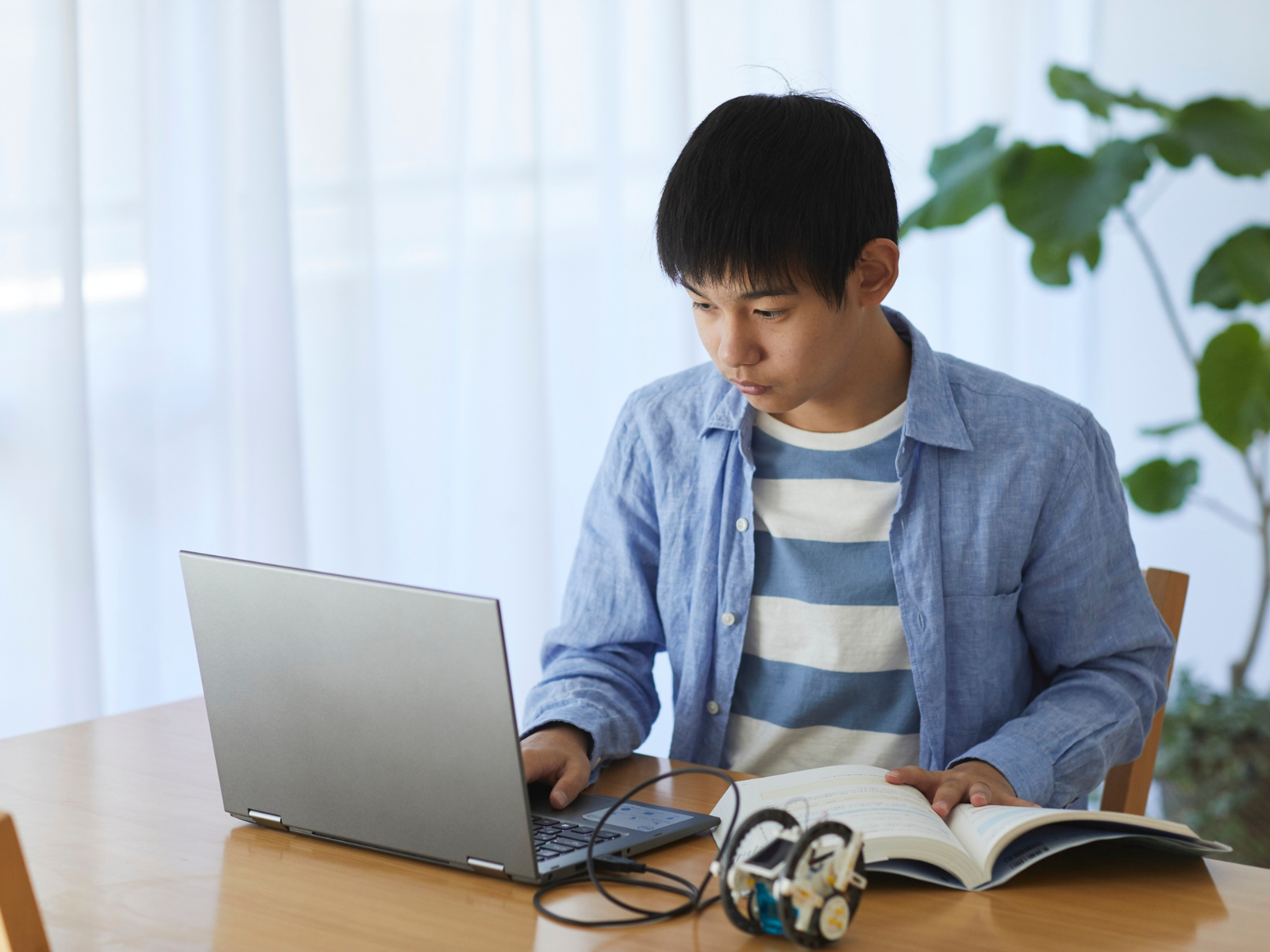 Estudiante preparándose para Oxford ELLT